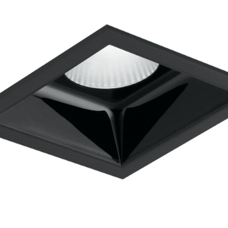 Spot encastrable LED LANDER antireflet, bord noir et réflecteur chromé 15w